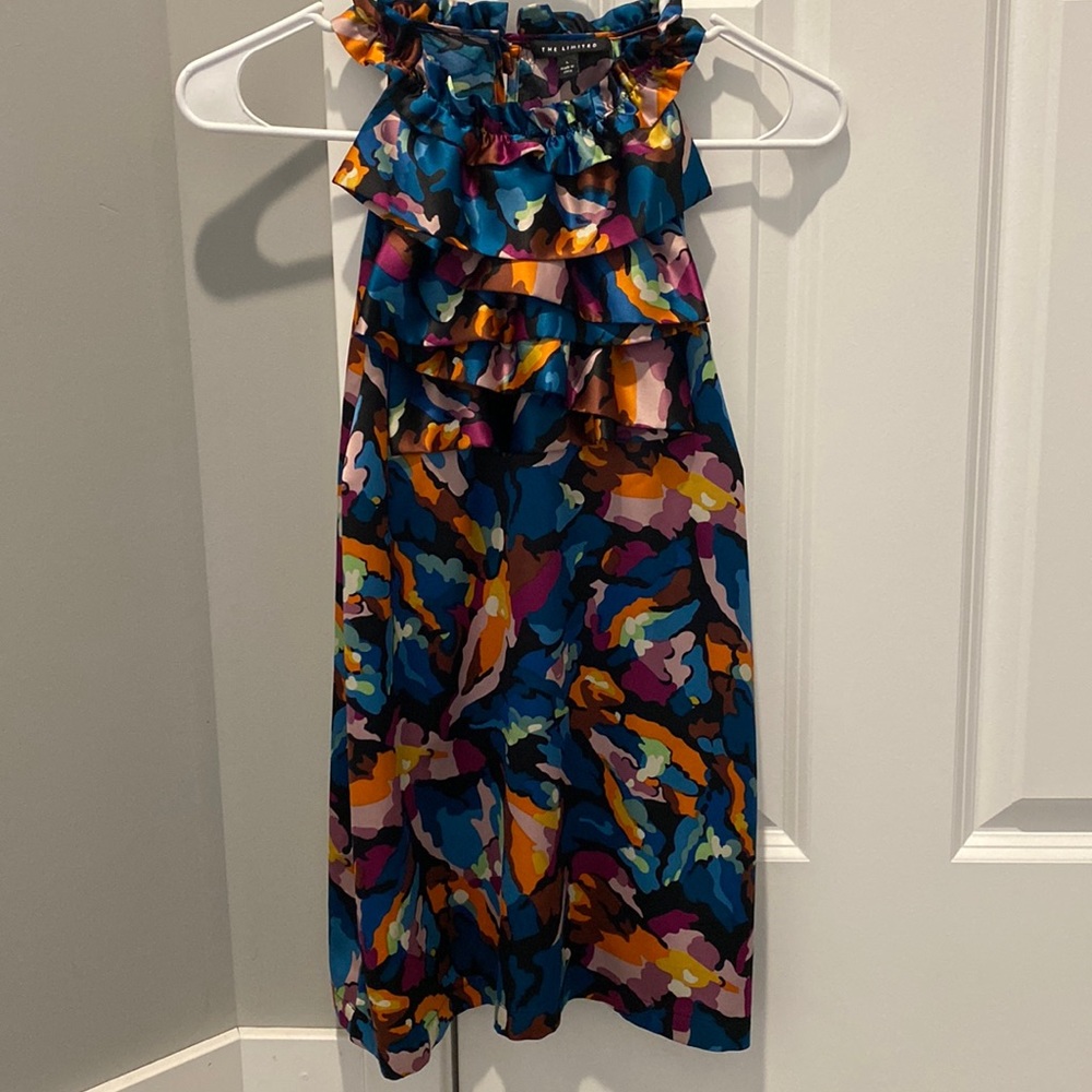 The Limited Ruffle Blouse. Size L. In Great Condition.